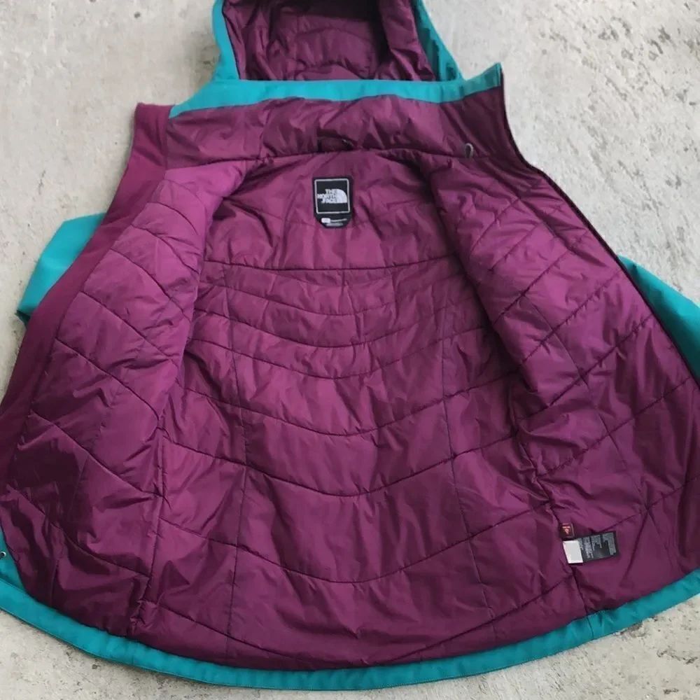 North Face Jacket - Picture 5 of 9